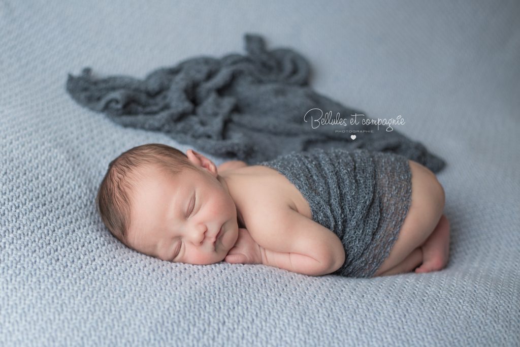 Séance photo Newborn posing naissance Clermont-Ferrand