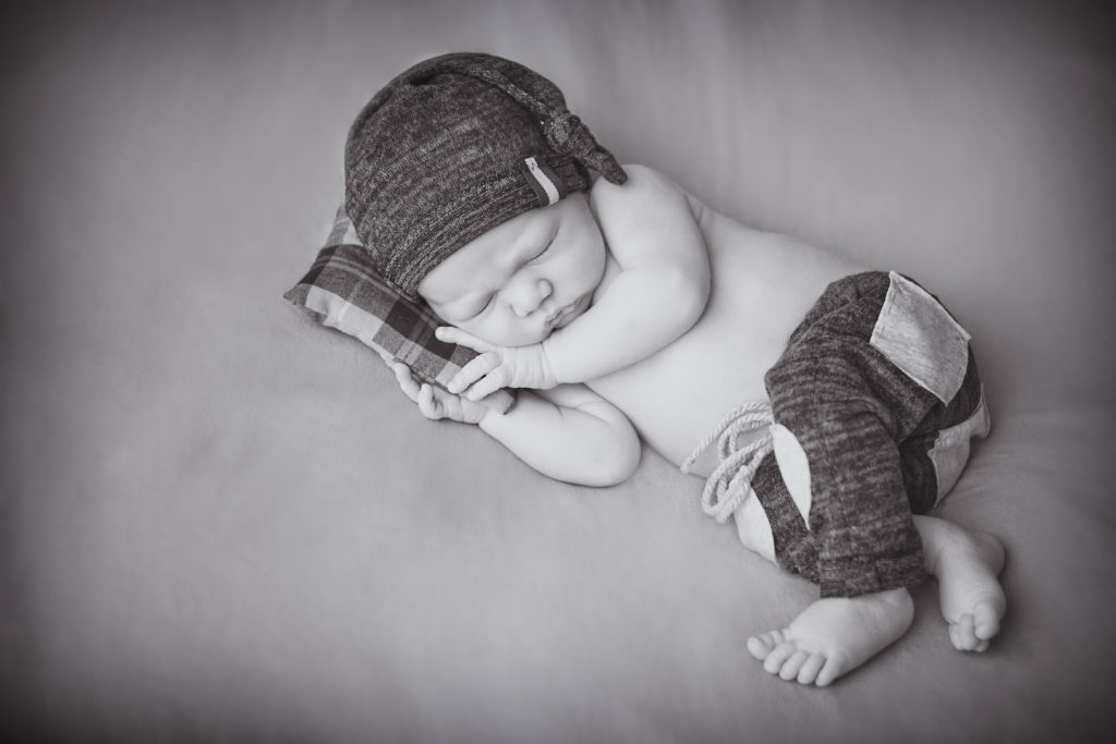 séance naissance coussin noir et blanc