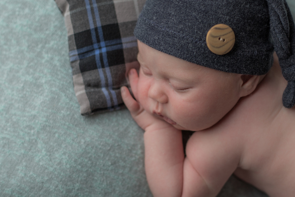 photographe nouveau-né à clermont-ferrand  
bellules et compagnie
séance naissance cournon lempdes cournon aulnat riom billom