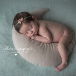 séance newborn posing lune grise photographe cournon