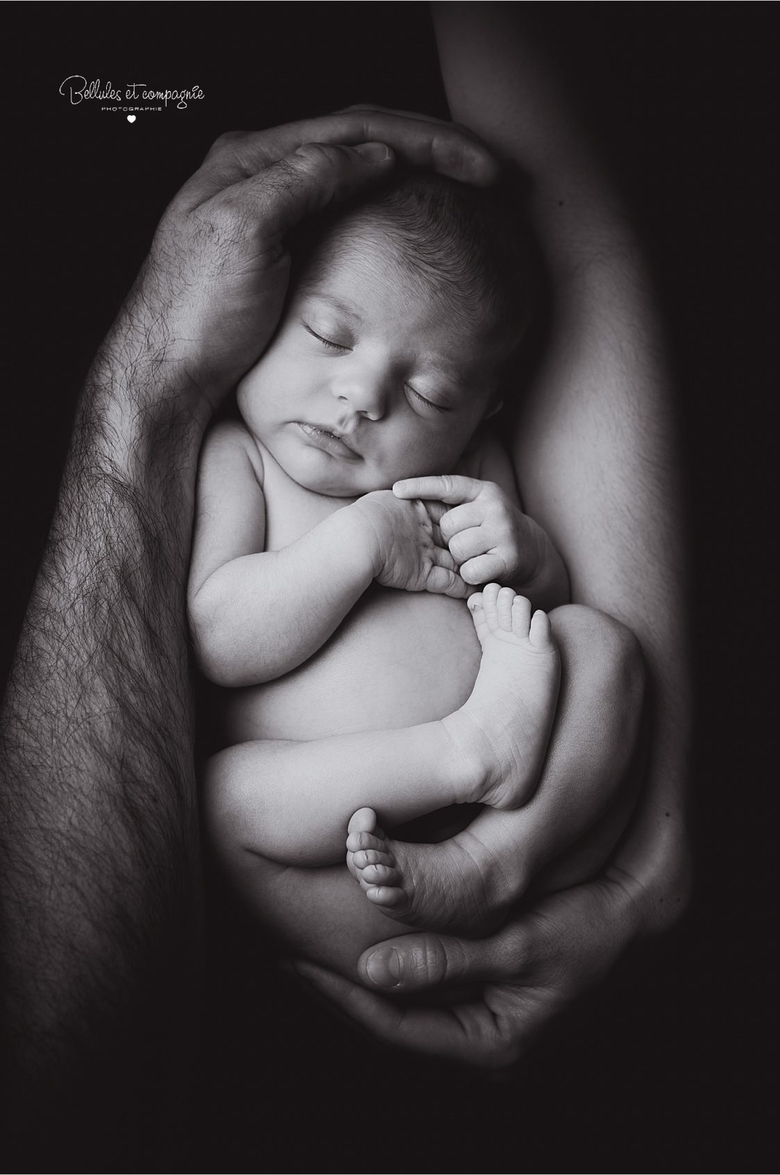 Séance nouveau-né par photographe de naissance et maternité grossesse Bellules et Compagnie à Clermont-Ferrand