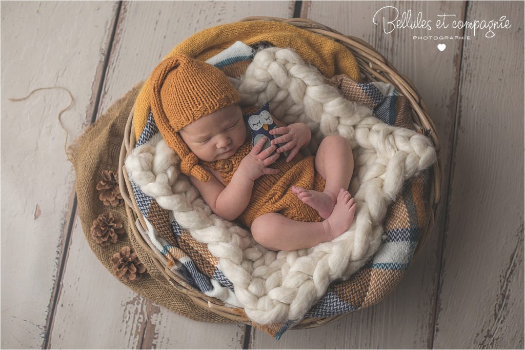 séance naissance originale - bébé dans un tiroir - bellules et compagnie